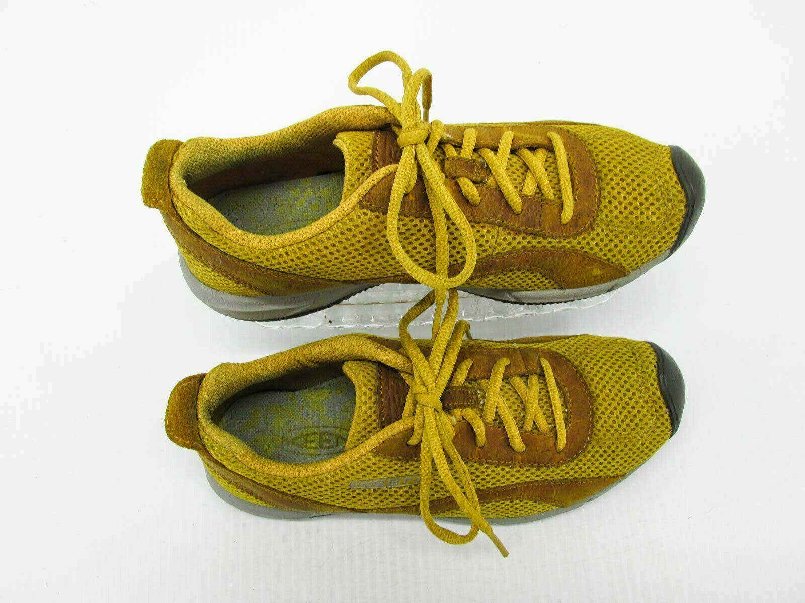 Scarpe donna Keen Auckland taglia 7M giallo senape sneaker usate qp