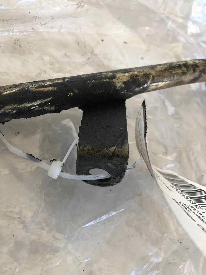 2003 三菱 MONTERO 运动发动机油位吸管测量组件 原始设备制造商 — 第 4/4 张图片