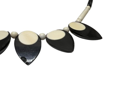 Art Deco Galalith Carved Teardrop Bib Inlay Modernist NECKLACE & Earrings - 第 11/12 張圖片