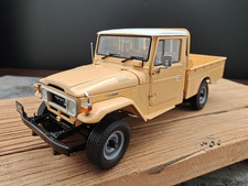 Kyosho 1:18 Toyota Land Cruiser LC40 pickup Red Yellow off-road vehicle model