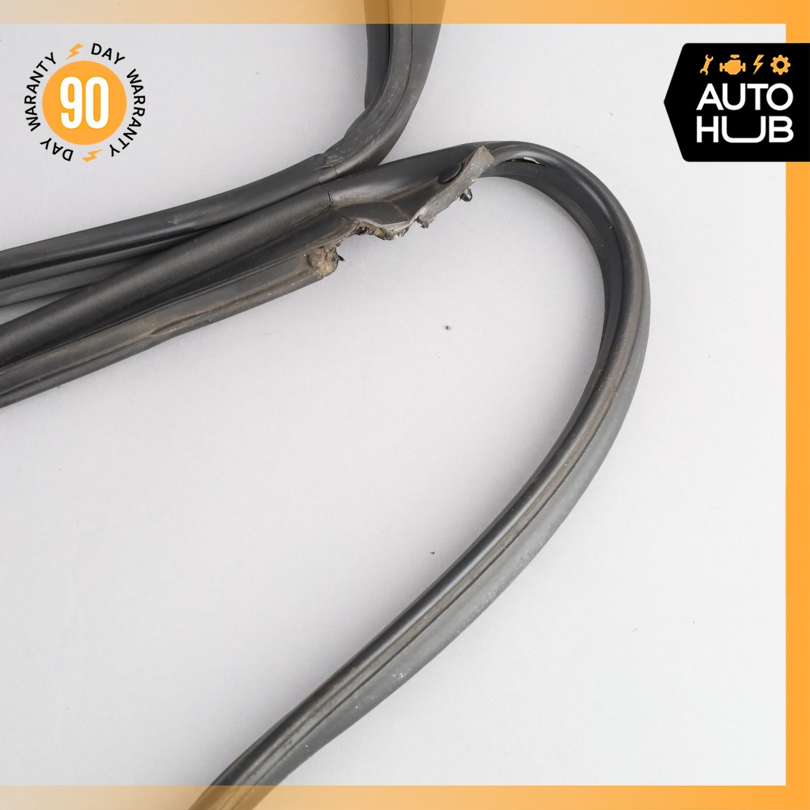 Rolls-Royce Silver Spur Front Right Weatherstrip