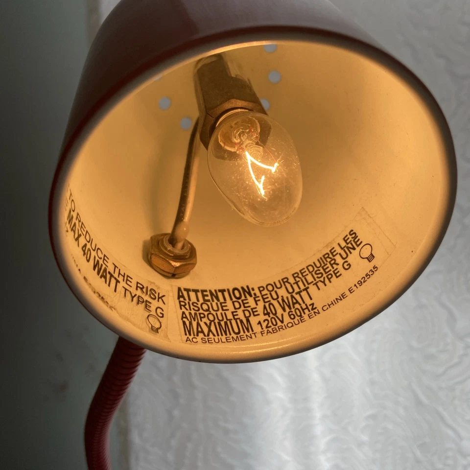 Lámpara de escritorio Pottery Barn roja cuello de cisne lámpara flexible 2009 moderna Foto 4 de 4