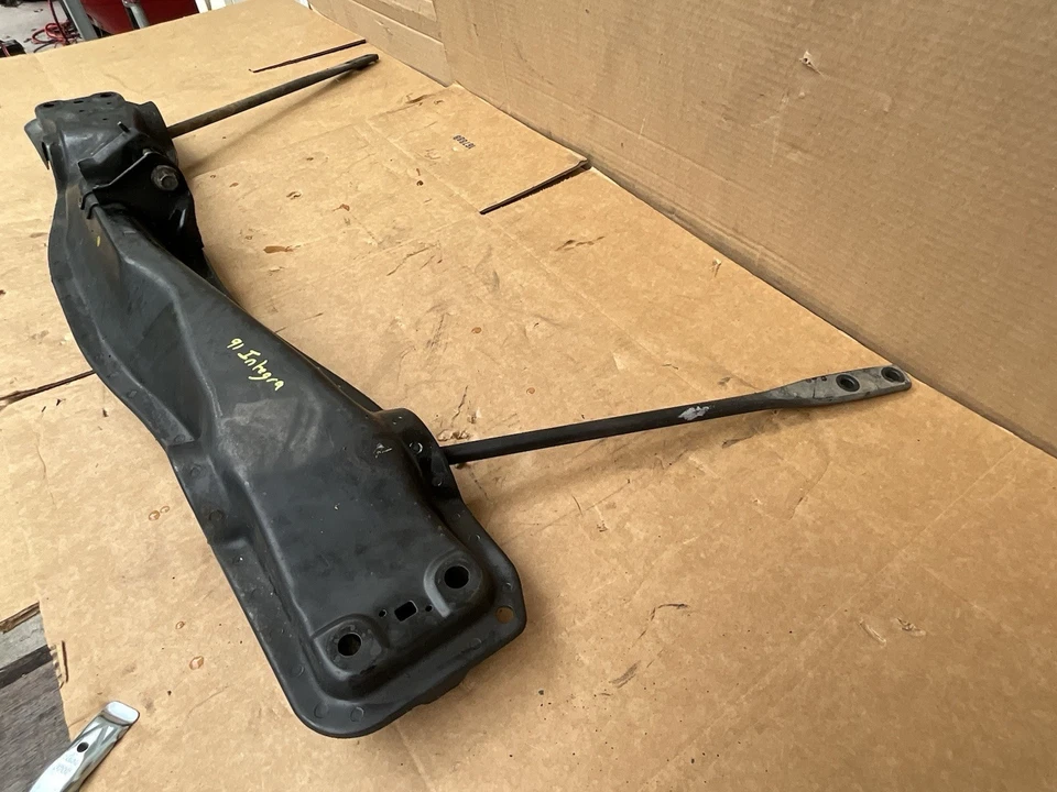 1990 - 1993 年 ACURA INTEGRA 前副框架 CROSSMEMBER 低框架发动机摇篮 OE — 第 4/4 张图片