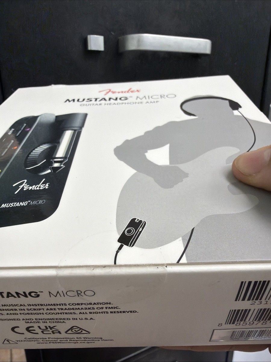 Fender 2311300000 Mustang Micro Guitar Modeling Rechargeable
