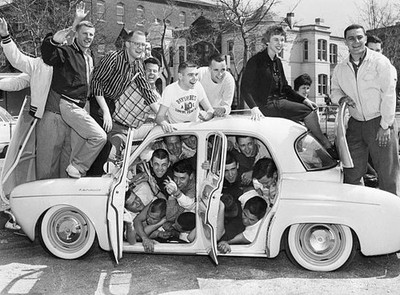 Washington DC Jam session Packing'em members of Delta Tau Delta fr- Old Photo