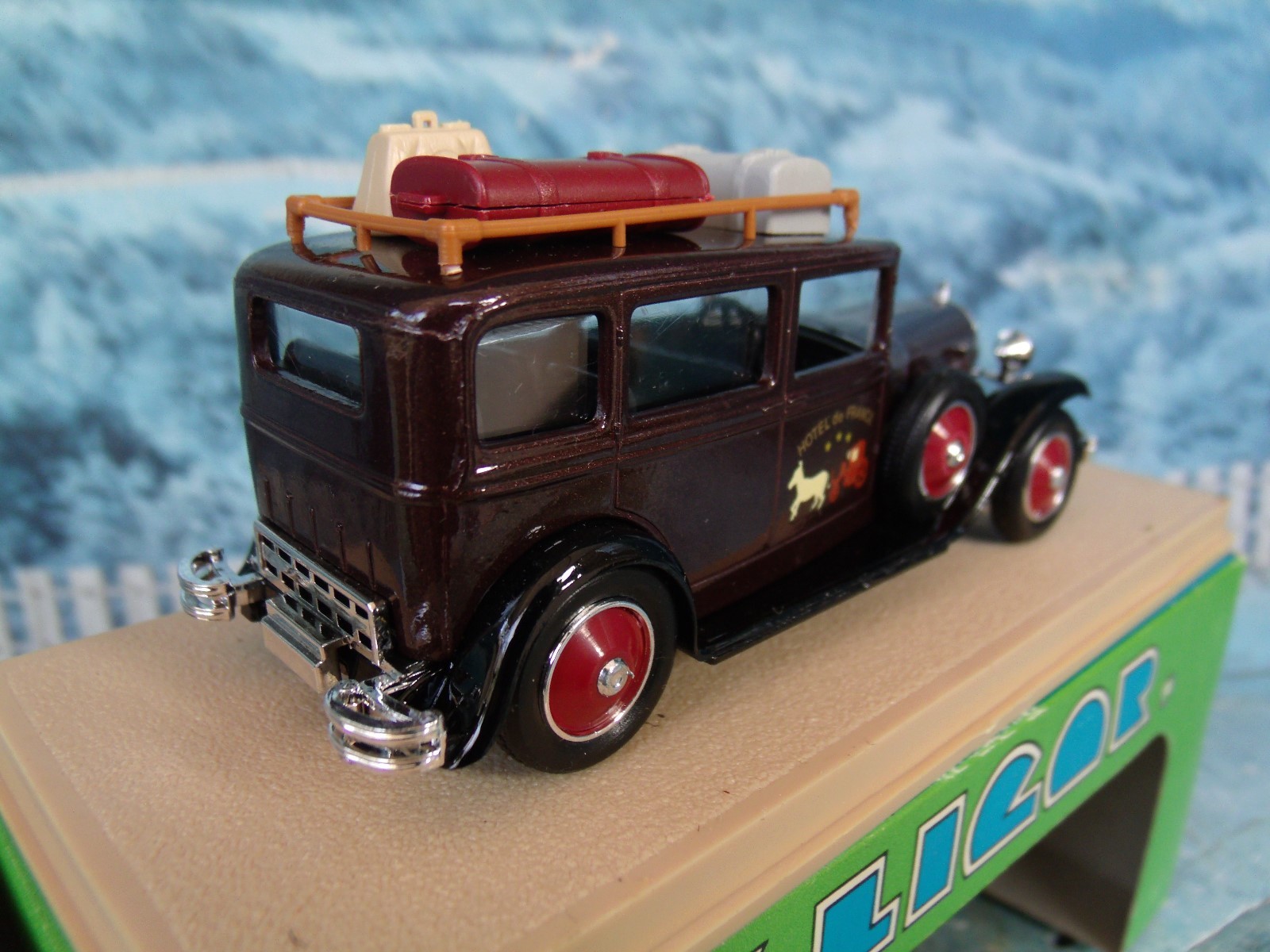 Picture 3 of 3