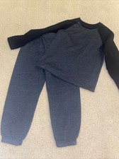 Boys Sweatpants And Long Sleeve Shirt Size 5 Black 2 Piece Set