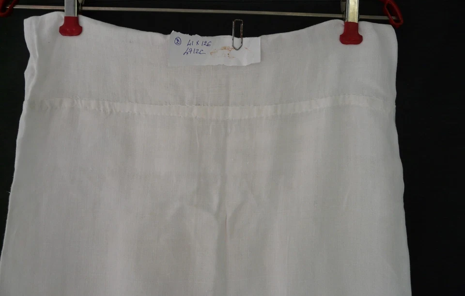 Taie de traversin ancienne lin brodé main – Chiffre JC – 126×41 cm REF 4712C - Photo 2/4