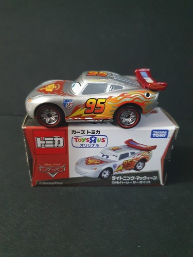 Coche Tomica Lightning Mcqueen Plata Tipo Corredor Disney Pixar Cars Toys R Us - Imagen 2 de 5
