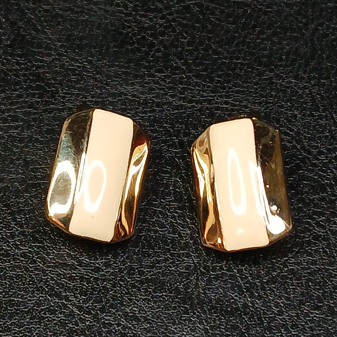 Picture 1 of 6