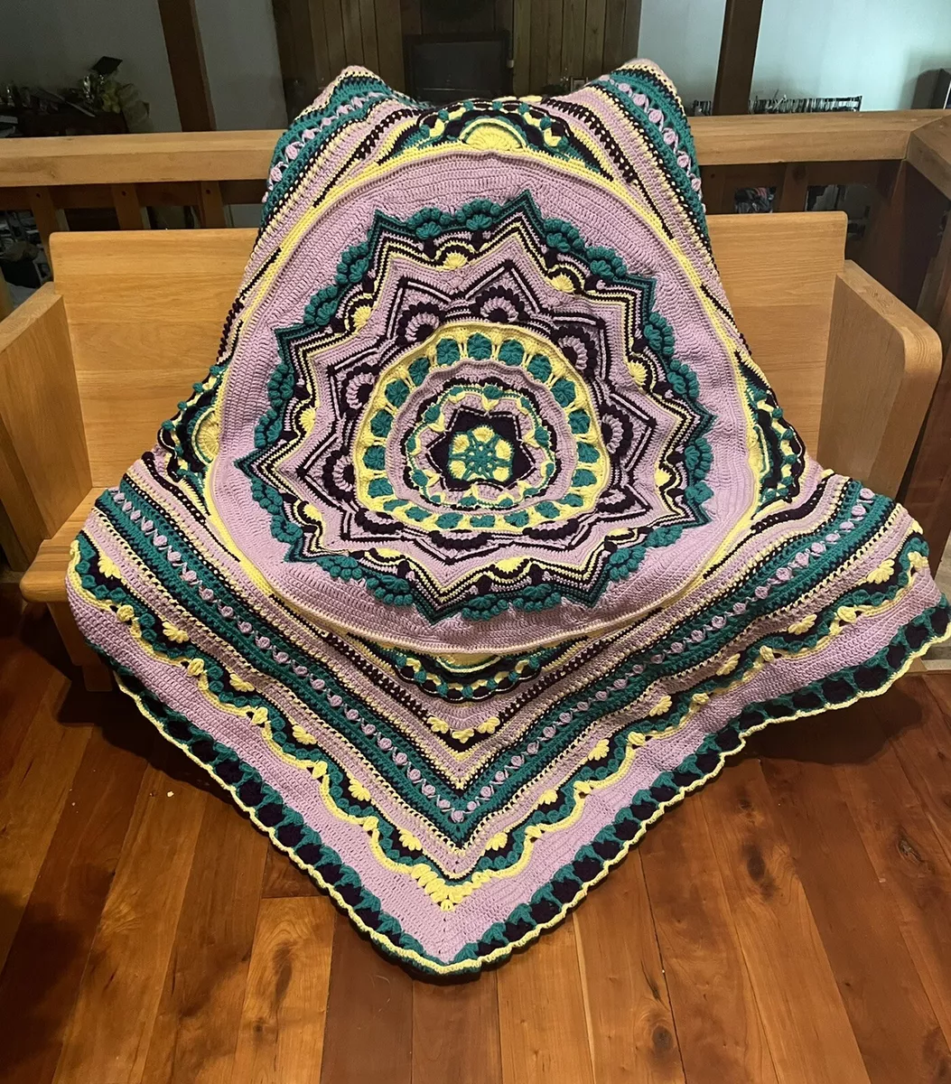 Mandala Blankets to Crochet [Book]