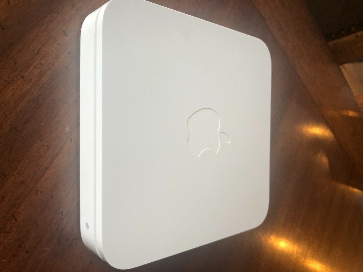 Apple AirPort Extreme 5-Port Wireless Router (Model A1408