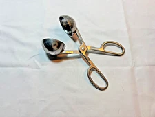 VINTAGE  Melon Butter Meatball Baller 7" Aluminum Kitchen Tool Scissor Style
