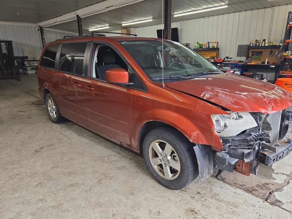 Bomba de dirección asistida usada se adapta a: Dodge Caravan 2012 grado A Foto 2 de 4