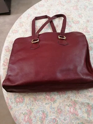 Sac cartier vintage cuir bordeaux avec anses boucles dorées - Photo 1/4