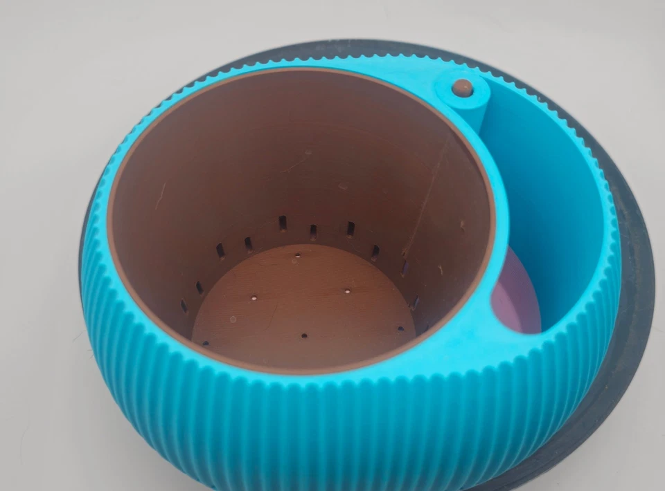 3D Printed Self-Watering Indoor Planter with Water Meter | 0.4 Quarts - Image 4 of 4