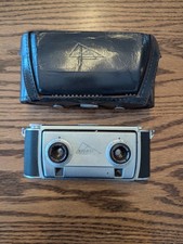 Kindar 35 mm stereo slide camera with case working