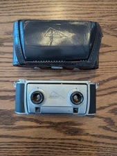 Kindar 35 mm stereo slide camera with case working