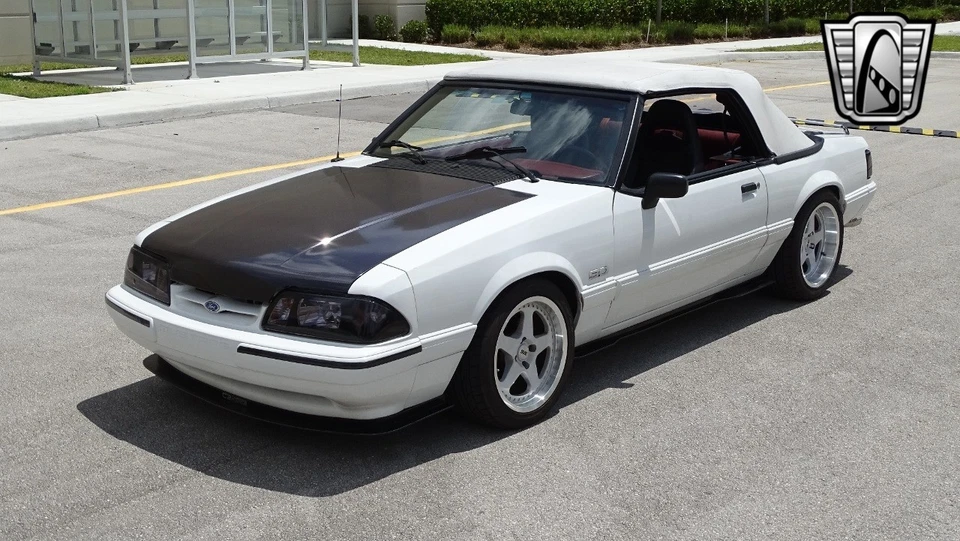 Ford Mustang 1992 convertible Foto 3 de 4