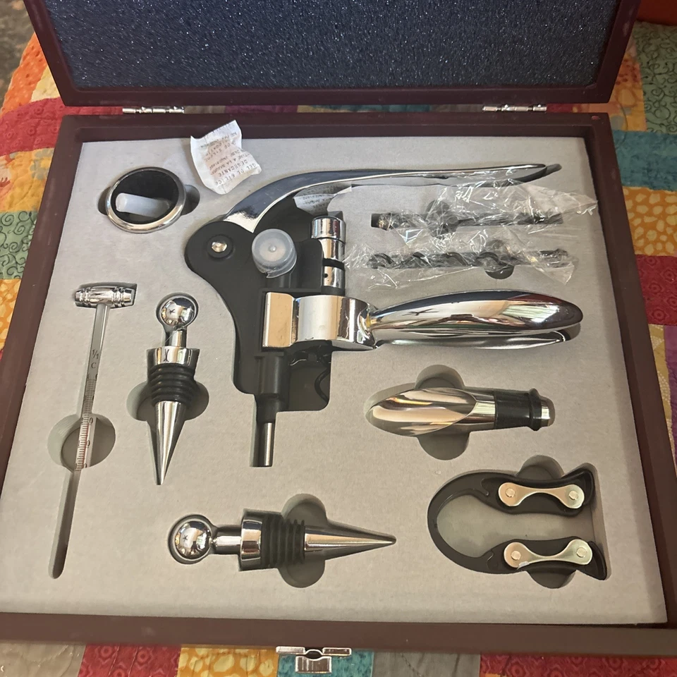 Juego de abridor de vino Leeds en caja Cincinnati Bengals nuevo nueve piezas de alcohol sin usar Foto 2 de 4