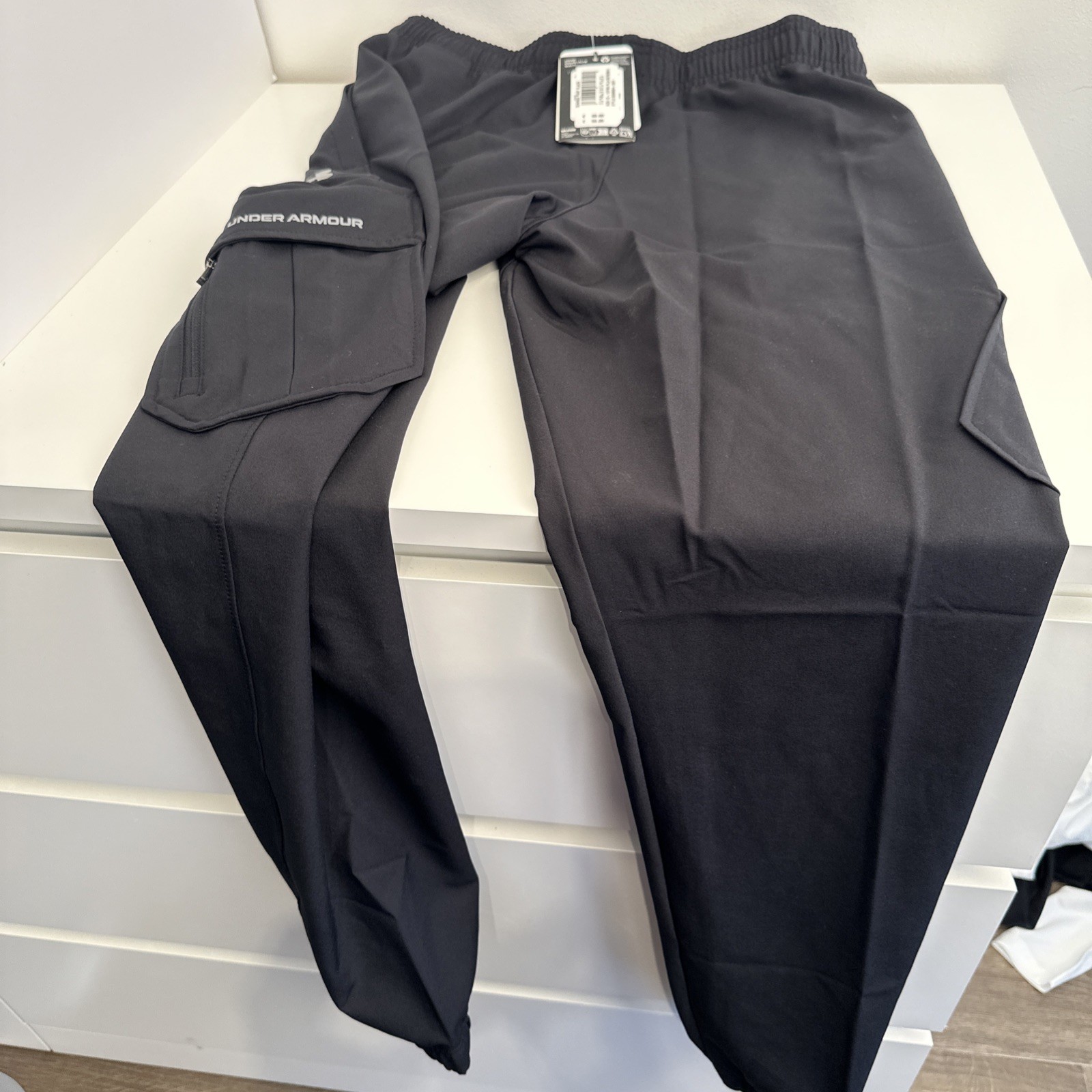 Under Armour Boys 12-13 Years Cargo Pant Black RRP £50