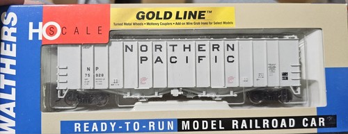 Tolva cubierta Airslide 50' Walthers Gold Line HO #75928 - Northern Pac 932-3726 | Zustand: New
