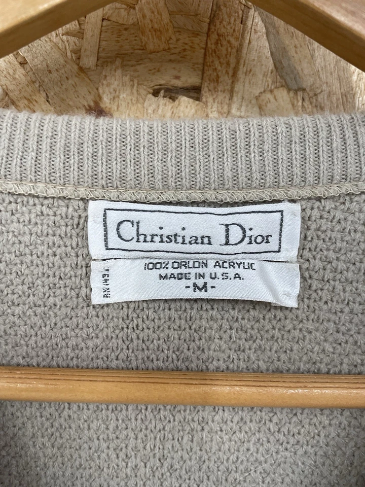 Suéter de Colección Christian Dior Cuello en V Crema Tostado Texturizado Tejido Logo Para Mujer Talla M Foto 3 de 4