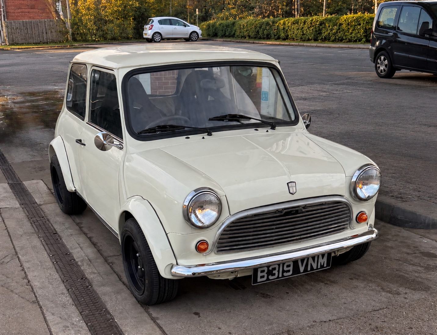 1984 Austin Mini 998 Old English White Restored Tax Mot Ulez Exempt