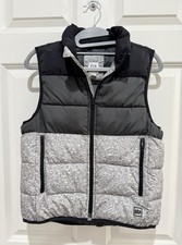 Gap Kids Boys Puffer Vest Zip Jacket Size Medium Gray And Black Zip