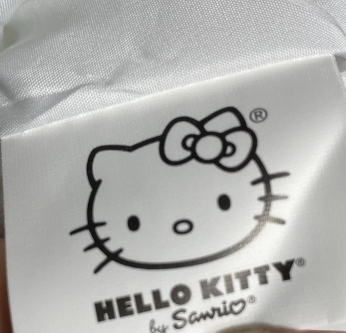 Mochila Hello Kitty Pink Bow 14” felpa amarilla y azul con pequeño bolsillo con cremallera Foto 3 de 3