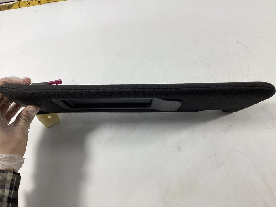 BMW 550i xDrive 2010-2016 parasol delantero derecho tela negra OEM. Foto 3 de 4