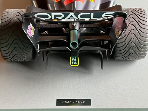 1/12 SPARK 12S034 Red Bull Racing RB18 #1 Verstappen Sieg GP Japan 2022 NEU OVP - Bild 22 von 24