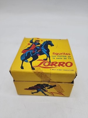 Vintage Argentina ZORRO COMPLETE BOX w/60 Paper Packs Walt Disney Productions