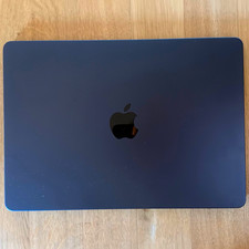 Apple MacBook Air 13 Zoll M3 8GB RAM Mitternachtsblau Gebraucht✅