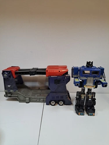 Takara Diaclone Transformers G1 Powered Convoy Ultra Magnus Robot Figure Toy... - Imagen 1 de 9
