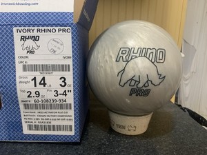 アイボリーライノプロ 15P 【新品未使用】 このボール狂暴につき取り扱い注意せよ！】ブランズウィック