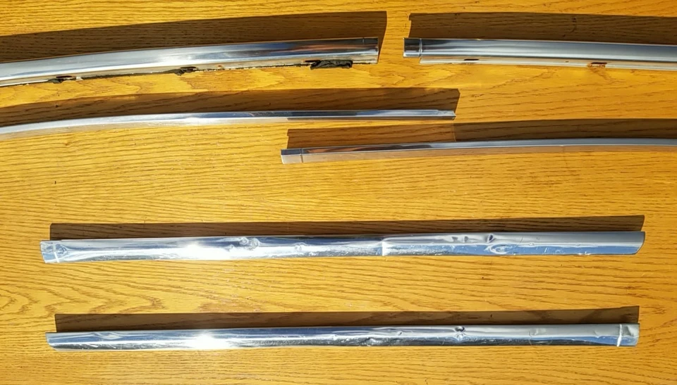 Ford Ranchero 68 69 1969 1968 moldura ventana trasera Foto 3 de 4