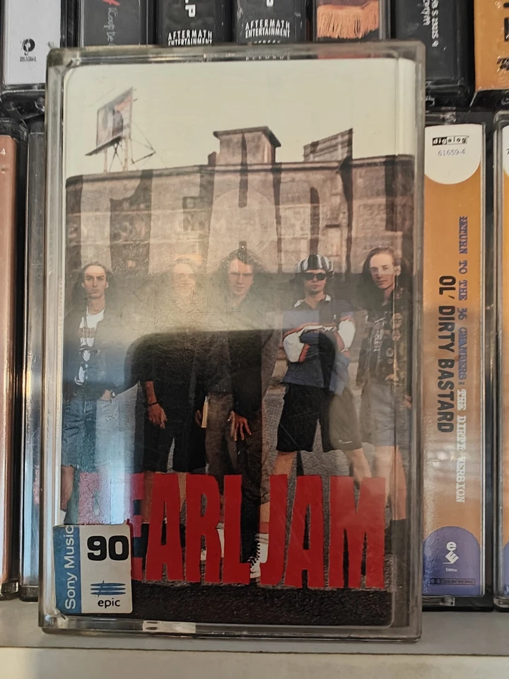 Pearl Jam Ten FULLY PLAY GRADED Cassette Album Alternative Cover - Image 3 of 4