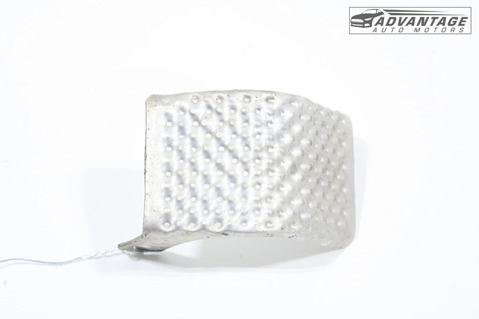 Chrysler 300 2005-2023 tracción trasera barra estabilizadora delantera izquierda buje protector térmico OEM Foto 3 de 4