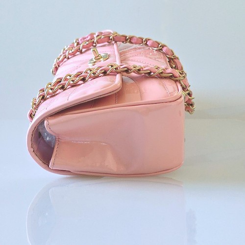 Chanel East West V Stitch Flap Bag - Picture 4 of 13