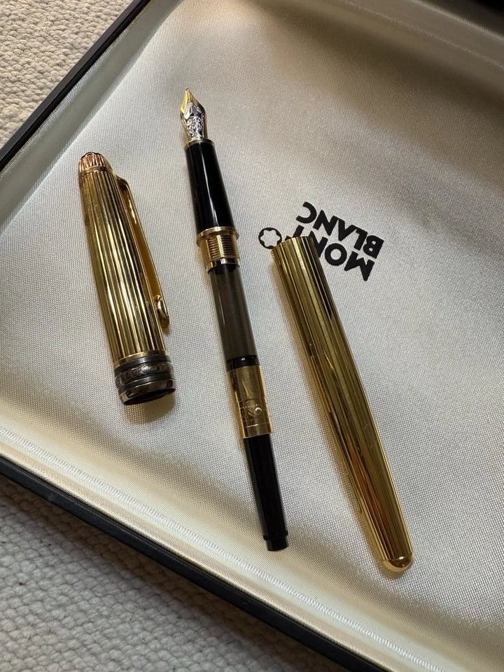 Pluma Estilográfica Montblanc Meisterstück Classique - Chapada en Oro - Plumín 18K - Con Caja Foto 4 de 4