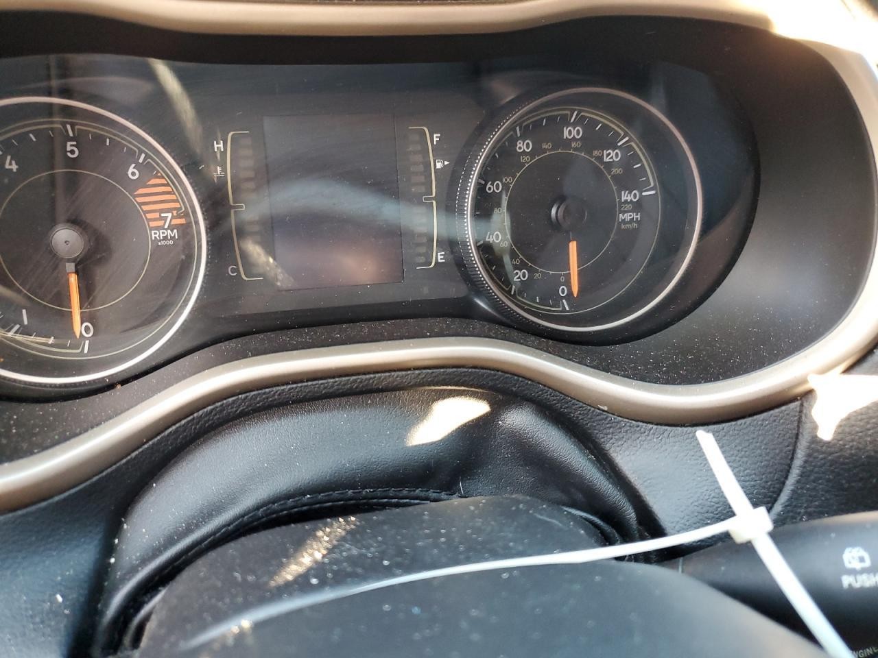 Used Deck Lid fits: 2018 Jeep Cherokee w/rear view camera privacy tint glass Gra