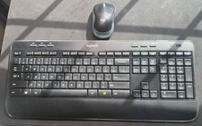 Logitech MK520 Wireless Keyboard and Mouse Bundle TESTED- FULLY OPERATIONAL  