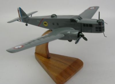Modèle Avion Bois MB-210 Bloch Bombardier Français - Décoration Bureau, Livraison Régulière Gratuite
