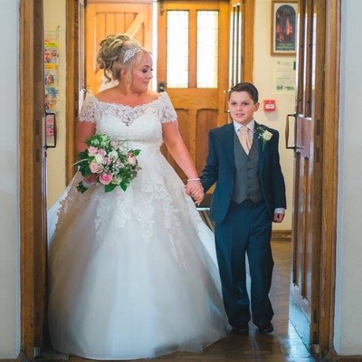 wedding outfit size 24