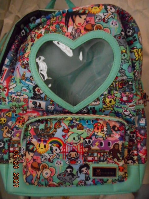 SUPER RARE STUNNING TOKIDOKI HEART SHAPE SHOWCASE WINDOW EXTRA