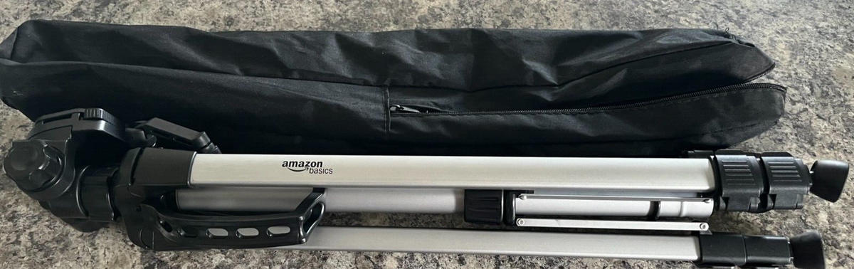 Amazon Basics 50-inch Lightweight Camera Mount Tripod Stand With Bag