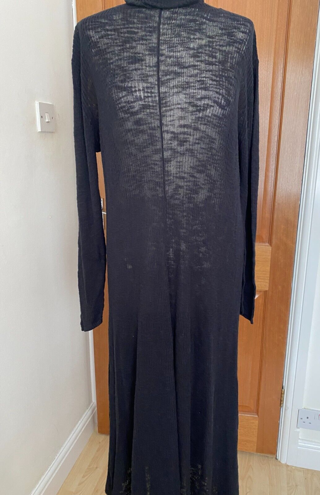 Picture 3 of 8