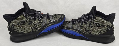 Jungen Nike Kyrie 7 Grind Basketballschuhe. UK Größe 5,5.