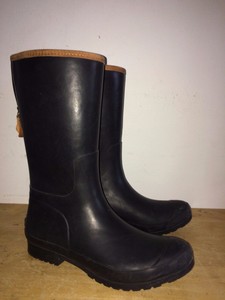 sperry boots with zipper